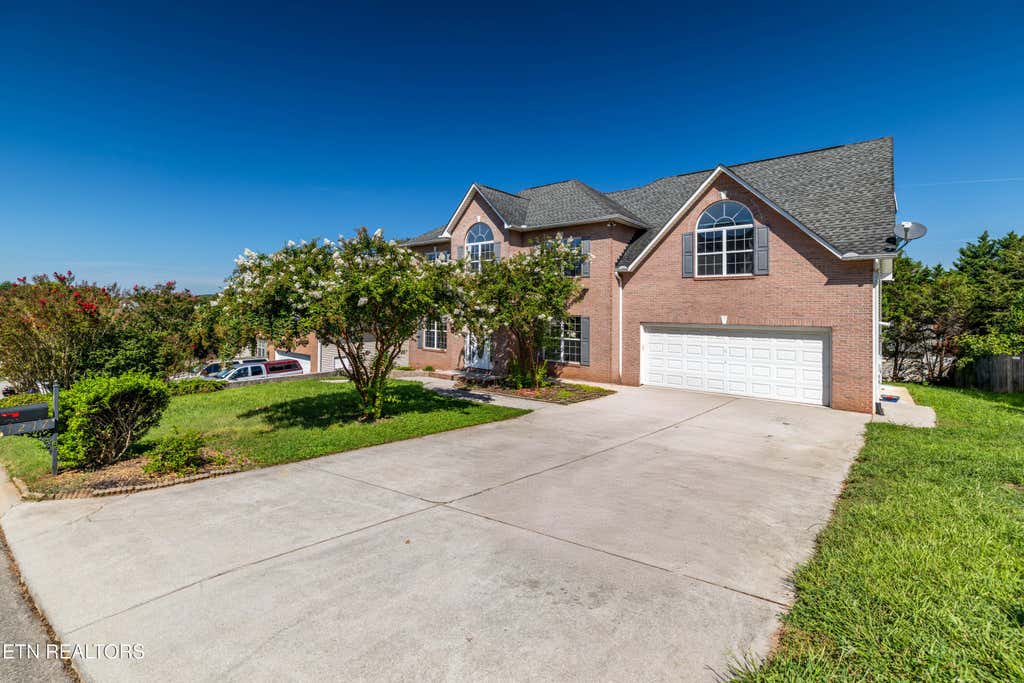 Photo of 1217 Dremview Lane, Knoxville, TN 37922 (MLS # 1352857)