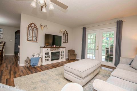 Tiny photo for 123 Southlake Drive, Kingston, TN 37763 (MLS # 1341672)