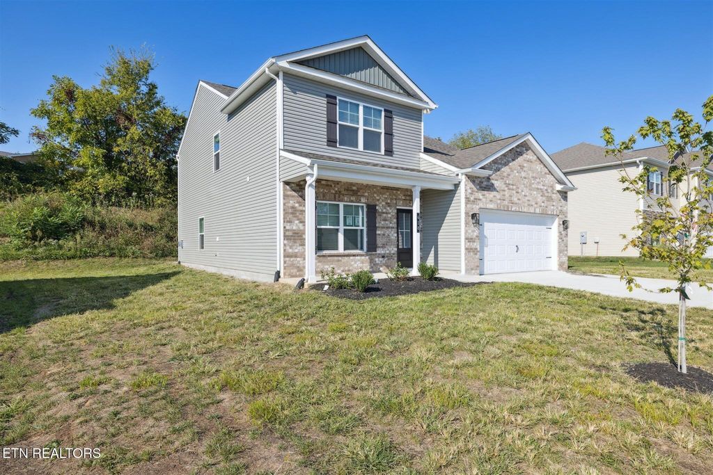 Photo of 418 Villages at Hinds Creek Ln, Clinton, TN 37716 (MLS # 1295261)