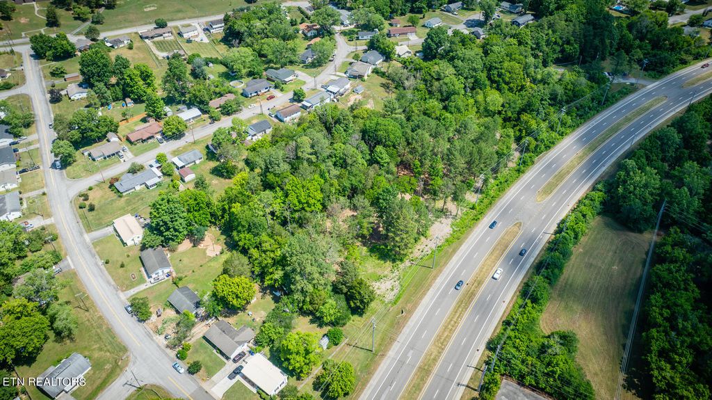 Photo of 2210 Oak Ridge Turnpike, Oak Ridge, TN 37830 (MLS # 1269089)