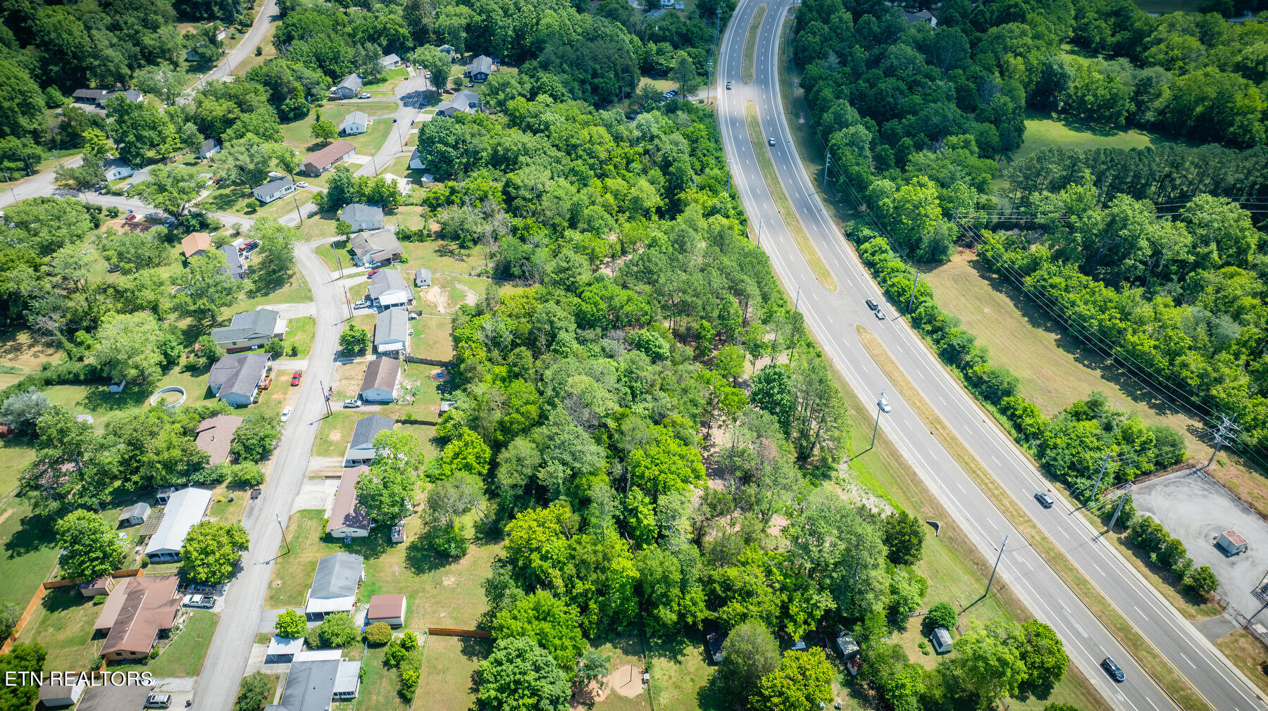 2210 Oak Ridge Turnpike