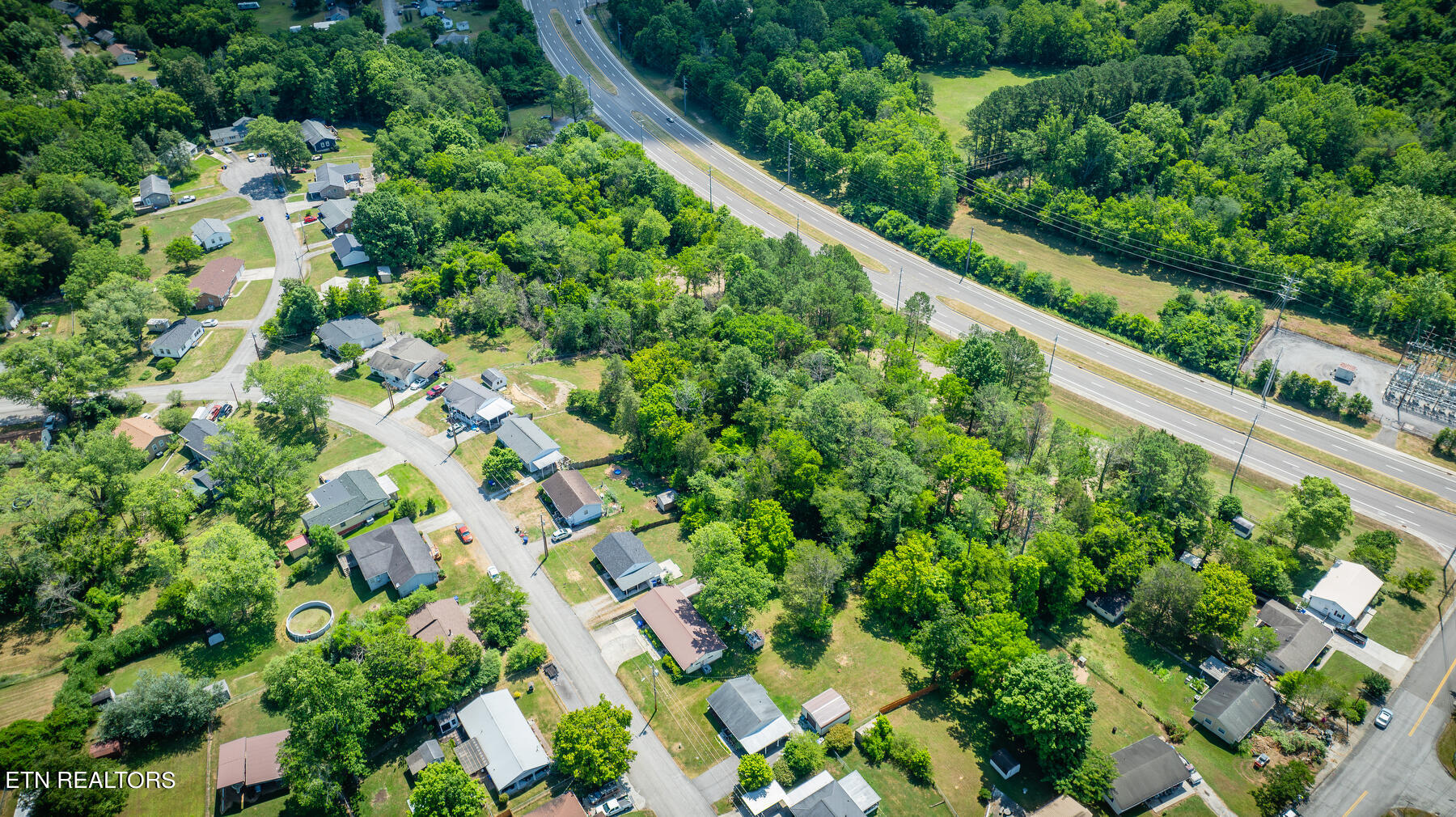 2210 Oak Ridge Turnpike