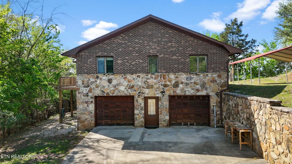 Photo of 7366 Circle Point Drive, Talbott, TN 37877 (MLS # 1339000)