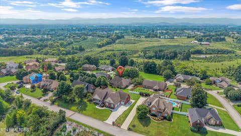 Tiny photo for 823 Royal View Drive, Maryville, TN 37801 (MLS # 1349929)