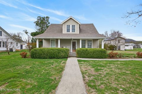 Photo of 1385 Mitchell St, Celina, TN 38551 (MLS # 1332295)