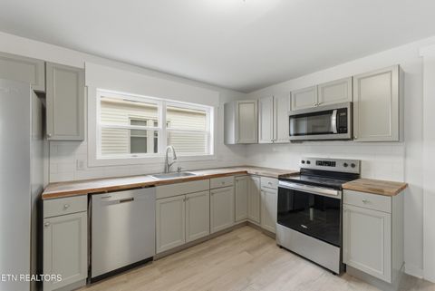 Tiny photo for 922 Minnesota Ave, Knoxville, TN 37921 (MLS # 1324790)