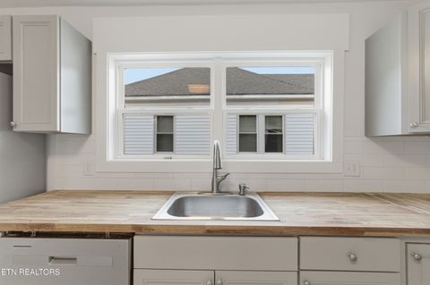 Tiny photo for 922 Minnesota Ave, Knoxville, TN 37921 (MLS # 1324790)