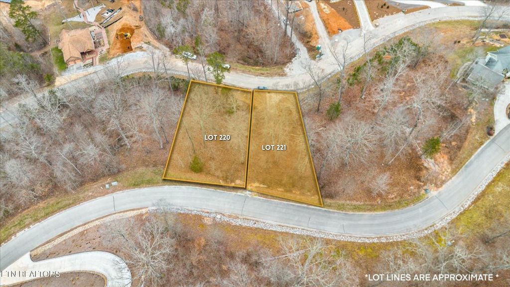 Photo of 220221 Suncrest Cove, LaFollette, TN 37766 (MLS # 1326866)