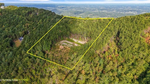 Photo of 24 Chilhowee Mountain Tr, Maryville, TN 37803 (MLS # 1357030)