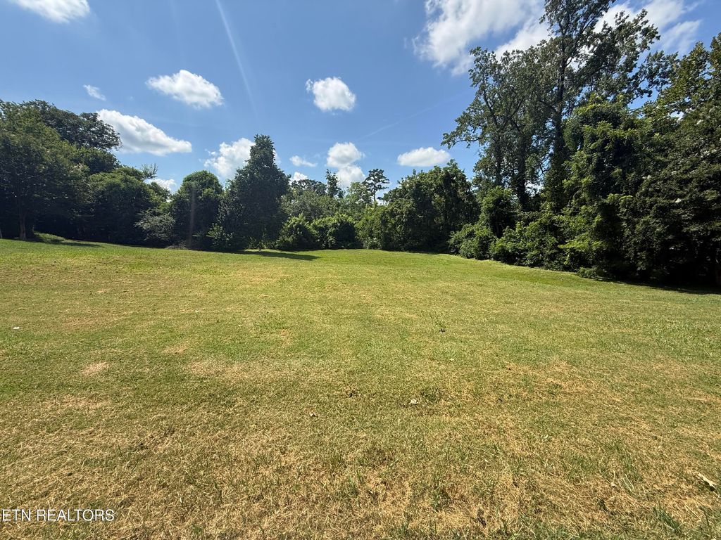 Photo of 308 Ross Springs Drive, Maryville, TN 37803 (MLS # 1326591)