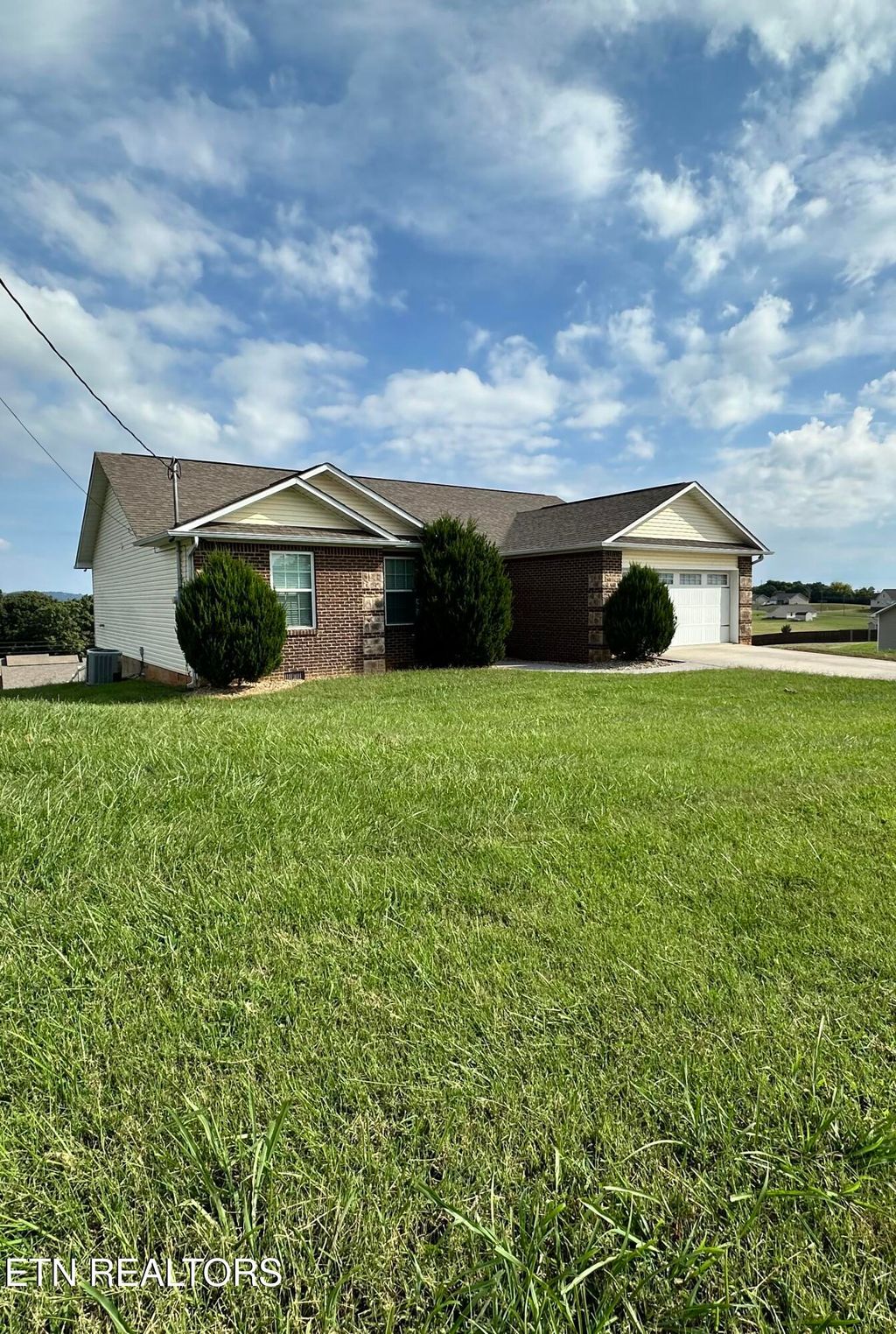 Photo of 642 Privet Drive, Dandridge, TN 37725 (MLS # 1314226)