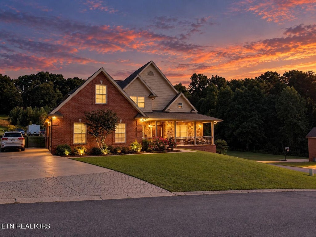 Photo of 1452 Landmark Blvd, Sevierville, TN 37862 (MLS # 1356041)