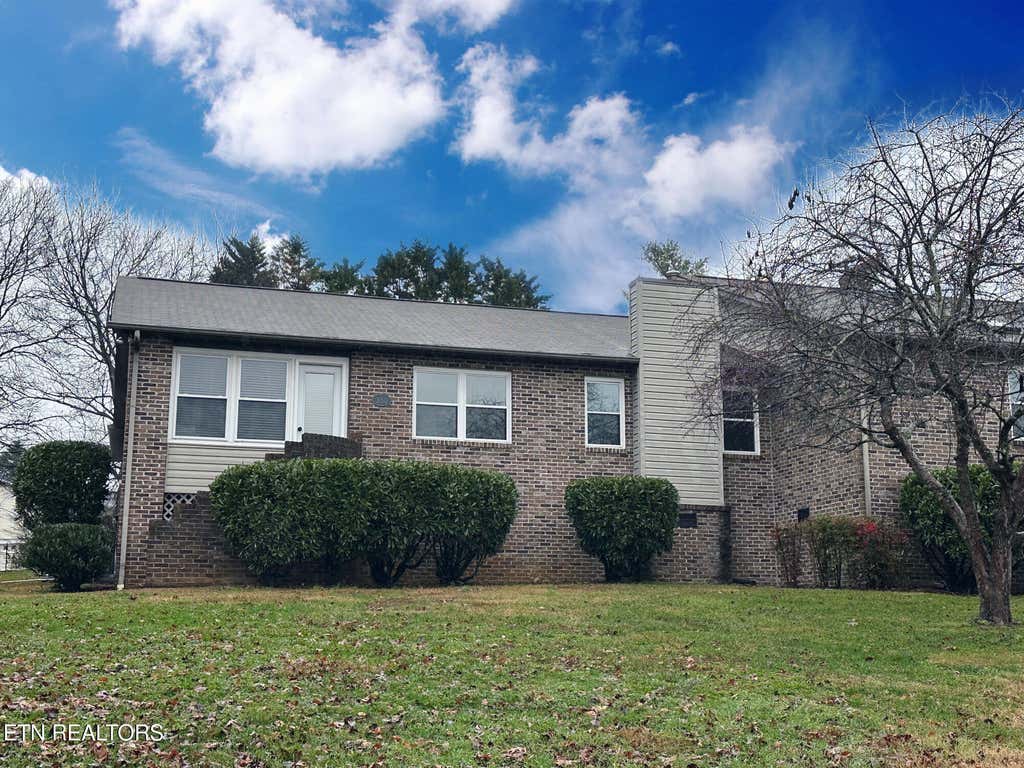 Photo of 330 Villa Drive, Seymour, TN 37865 (MLS # 1344308)