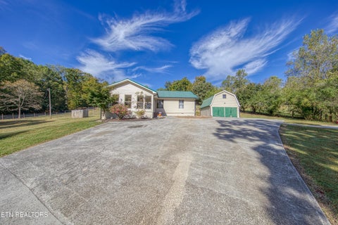 Tiny photo for 612 County Road 110, Athens, TN 37303 (MLS # 1360058)