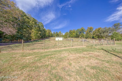 Tiny photo for 612 County Road 110, Athens, TN 37303 (MLS # 1360058)
