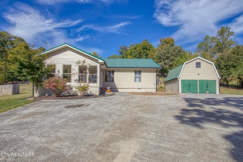Tiny photo for 612 County Road 110, Athens, TN 37303 (MLS # 1360058)