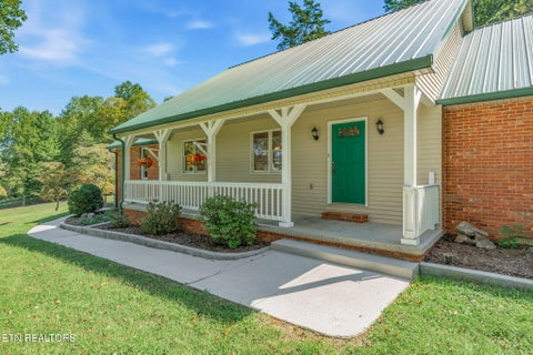 Tiny photo for 1034 Poplar Creek Rd, Oliver Springs, TN 37840 (MLS # 1359437)