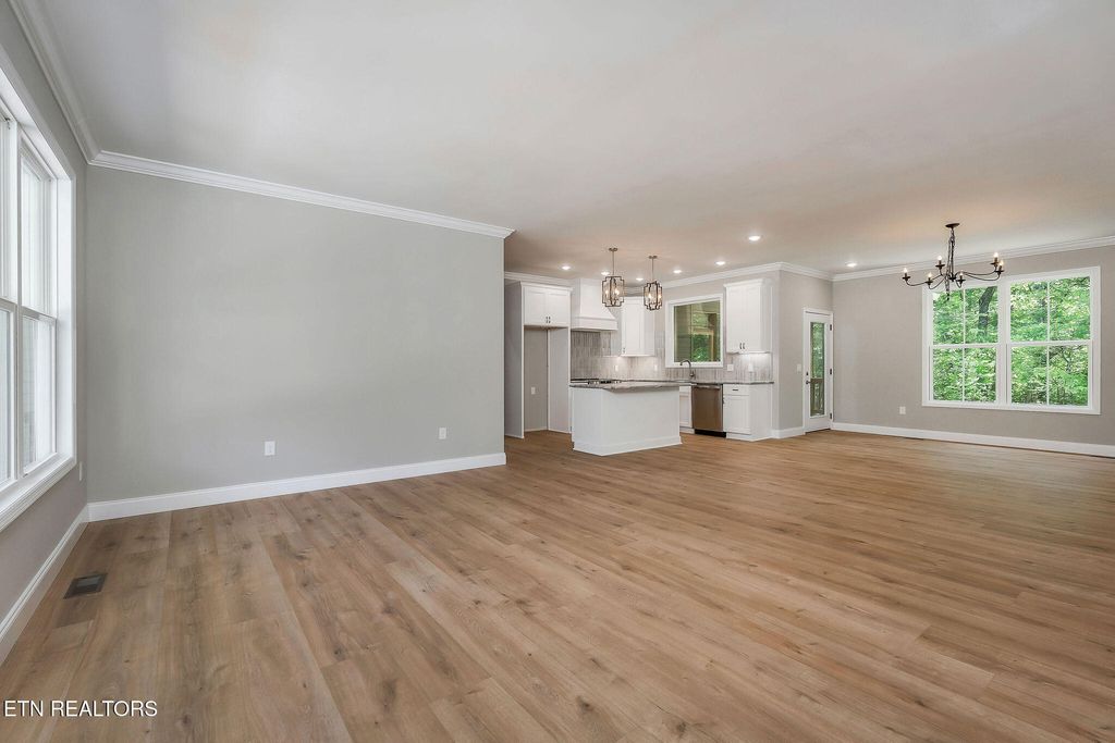 Photo of 384 St George Drive, Fairfield Glade, TN 38558 (MLS # 1302153)