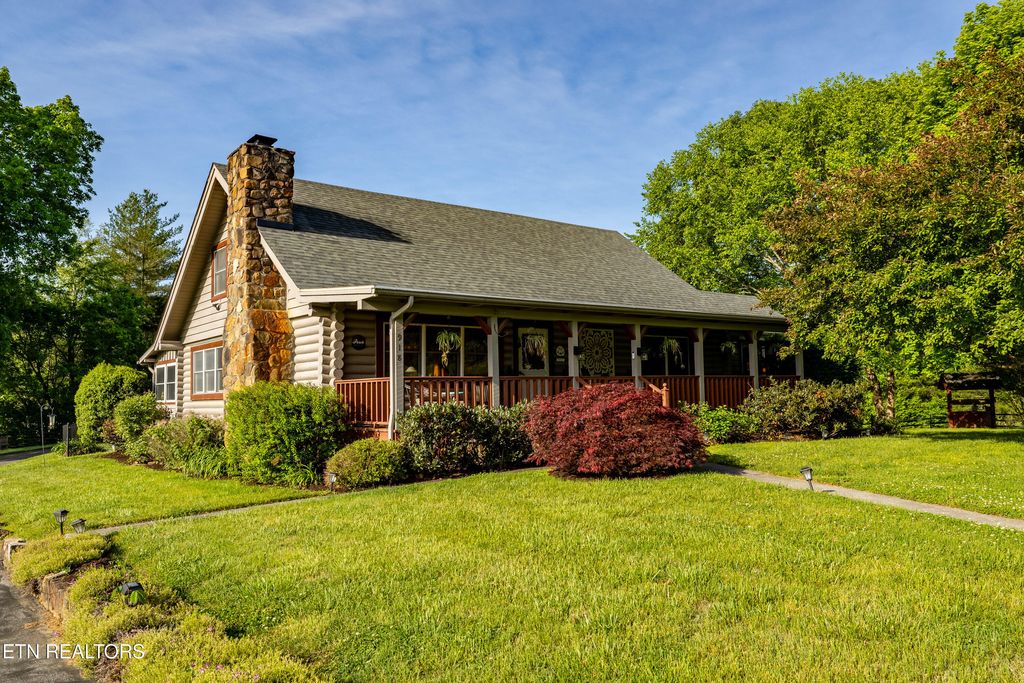 Photo of 918 Country Lane, Walland, TN 37886 (MLS # 1337387)
