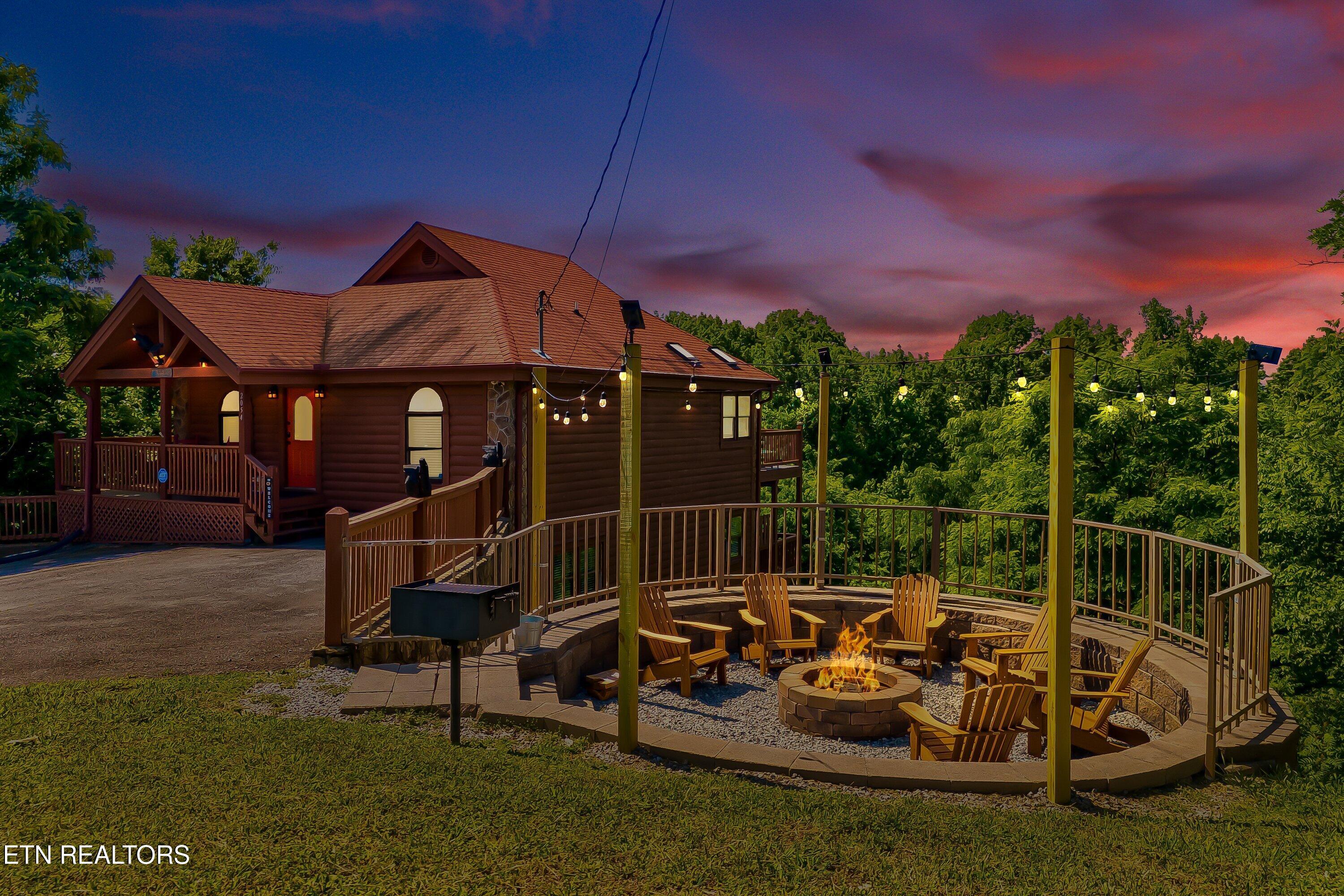 2054 Oakmont Drive