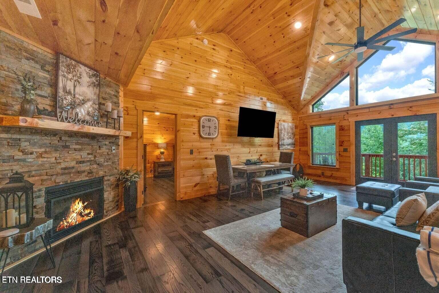 1616 Misty Hollow Way