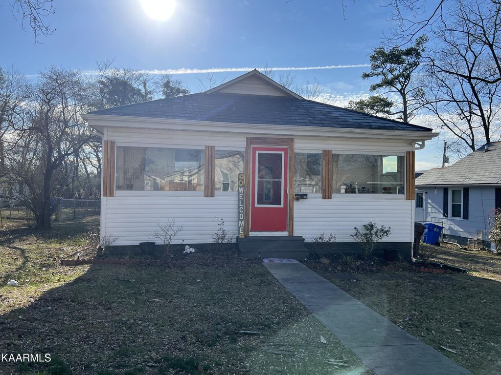 Photo of 1543 Lodge St, Alcoa, TN 37701 (MLS # 1218115)