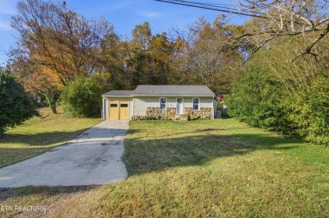 Photo of 5255 Mcintyre Rd, Knoxville, TN 37914 (MLS # 1321220)