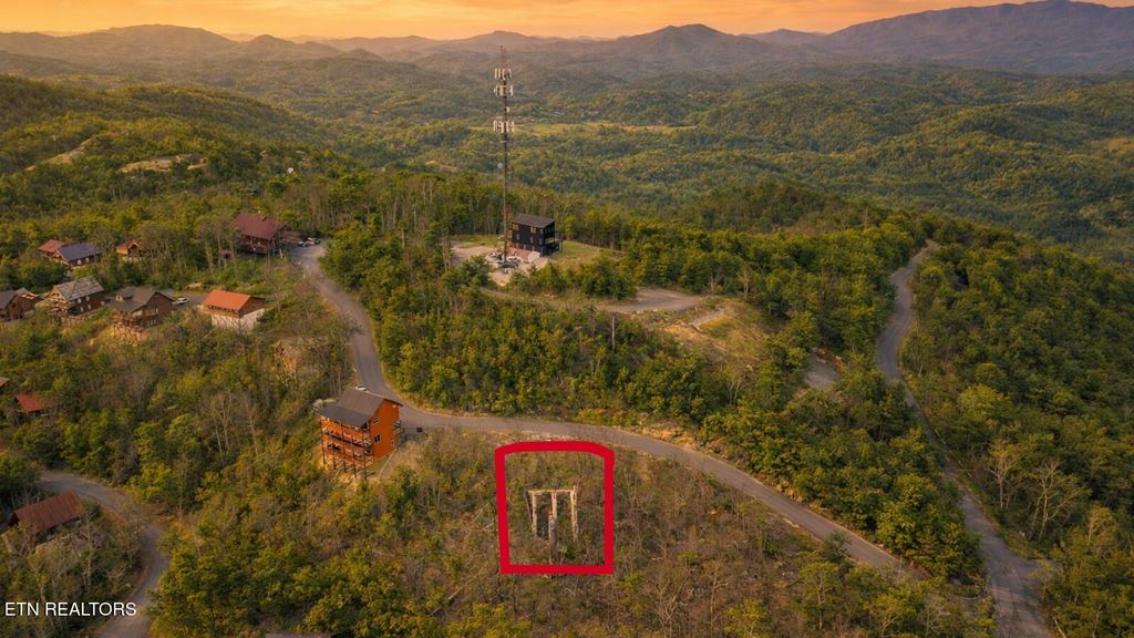 Photo of 2297 Windy Lane, Sevierville, TN 37876 (MLS # 1333620)