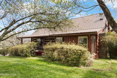 Photo of 2168 Mountain Vista Rd, Sevierville, TN 37876 (MLS # 1335756)