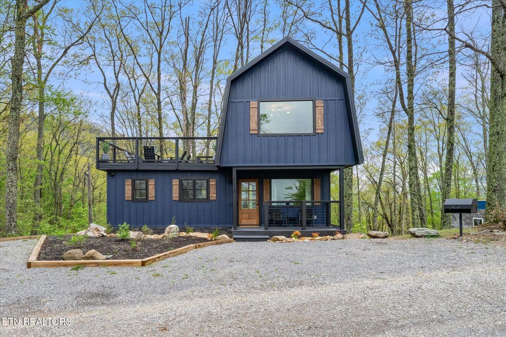 Photo of 1114 Red Maple Lane, Sevierville, TN 37876 (MLS # 1336004)