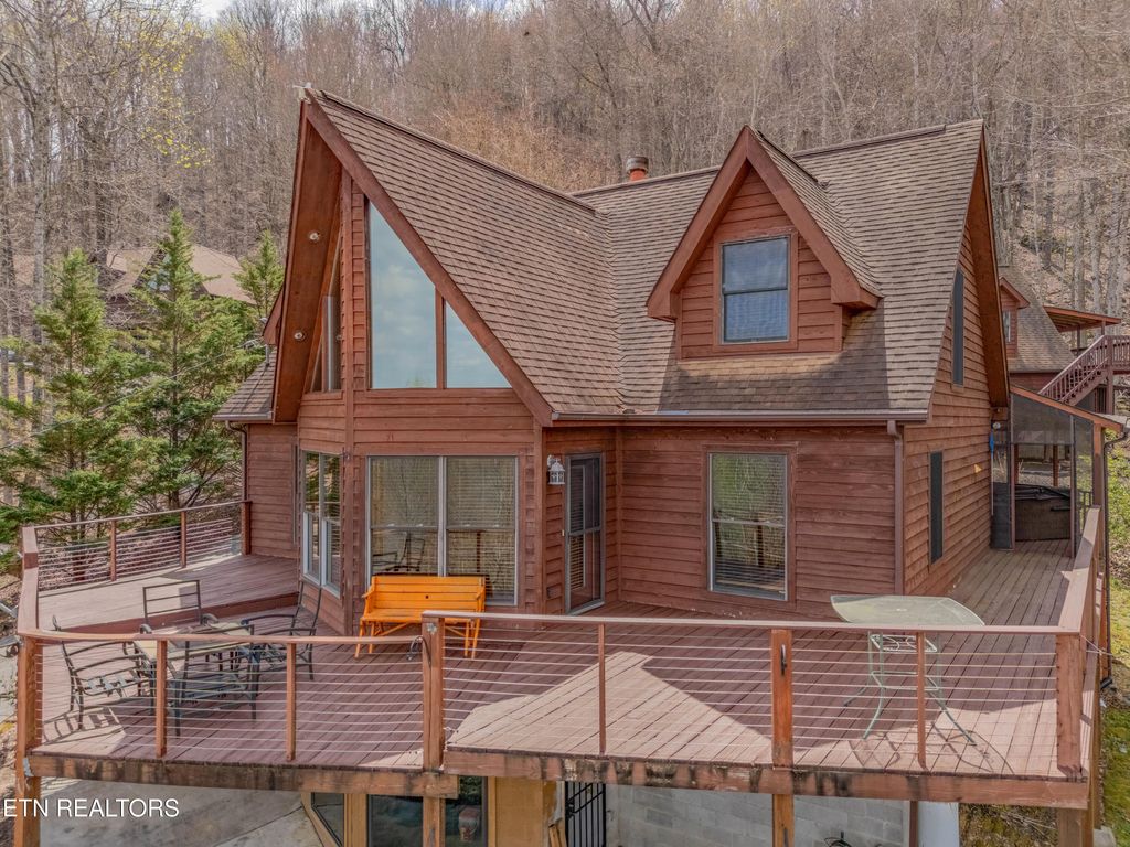 Photo of 211 Wolf Run, Caryville, TN 37714 (MLS # 1334864)