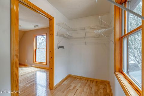 Tiny photo for 211 Wolf Run, Caryville, TN 37714 (MLS # 1334864)