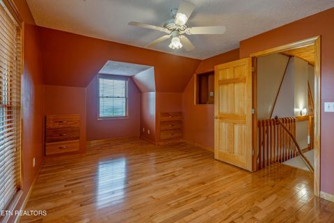 Tiny photo for 211 Wolf Run, Caryville, TN 37714 (MLS # 1334864)