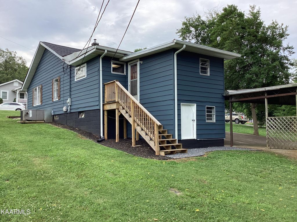 Photo of 258 W Fulton St, Alcoa, TN 37701 (MLS # 1234870)