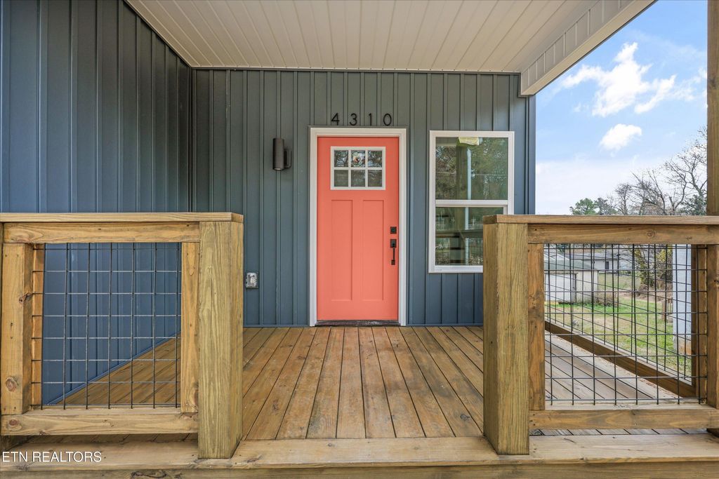 Photo of 4310 Van Dyke Drive, Knoxville, TN 37919 (MLS # 1325719)