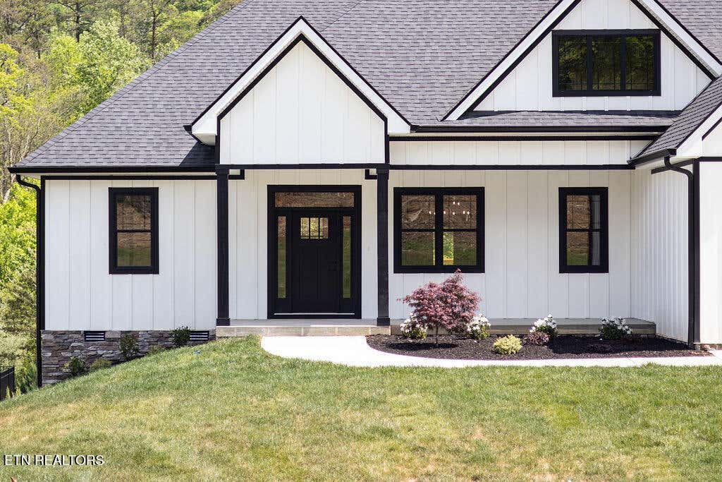 Photo of 107 Cherry Oak Drive, Oak Ridge, TN 37830 (MLS # 1337337)