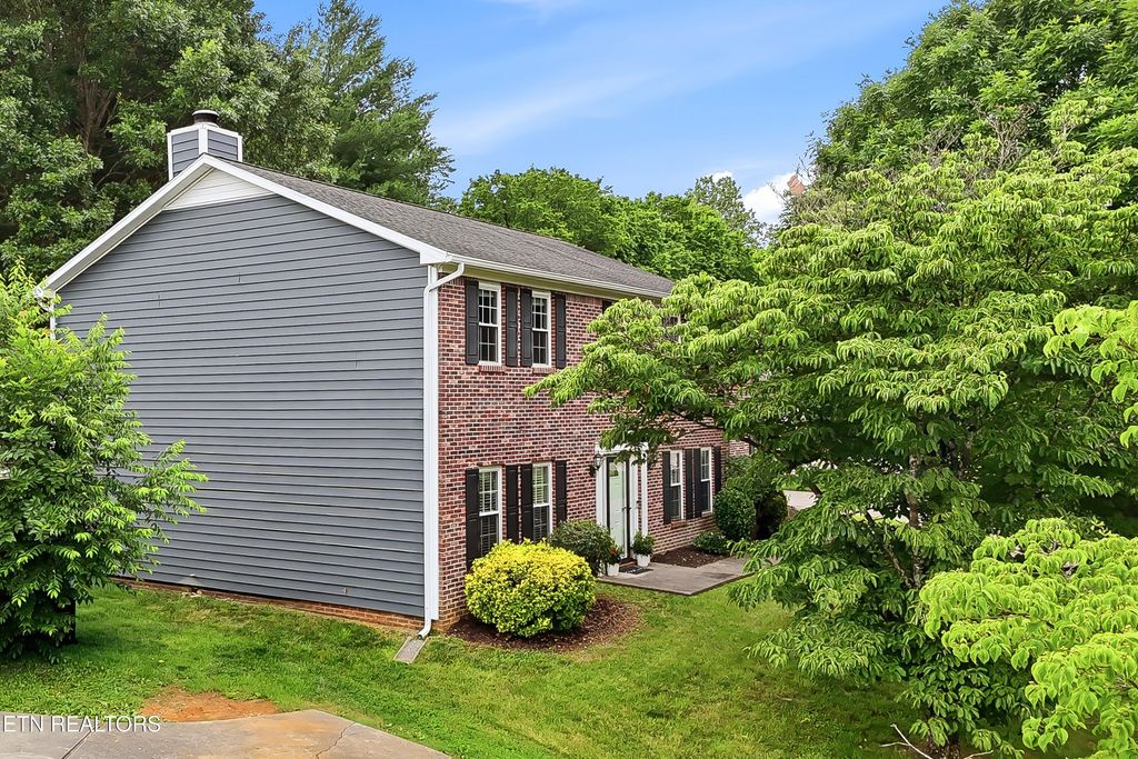 Photo of 10916 Twin Harbour Drive, Knoxville, TN 37934 (MLS # 1343204)