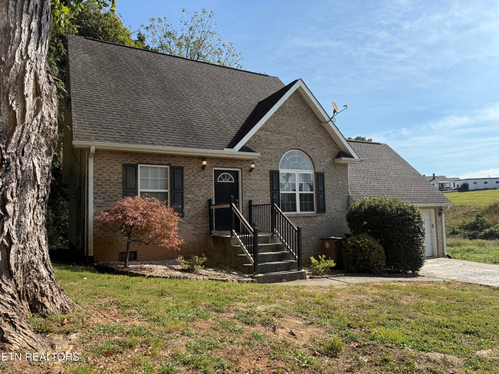 Photo of 5424 Rosebay Rd, Knoxville, TN 37918 (MLS # 1360155)