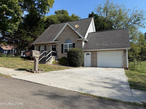 Tiny photo for 5424 Rosebay Rd, Knoxville, TN 37918 (MLS # 1360155)