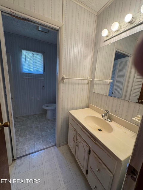 Tiny photo for 128 Bates St, Charleston, TN 37310 (MLS # 1360255)