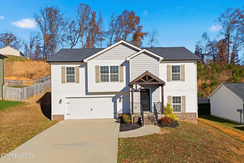Photo of 8000 Poplar Grove Lane, Powell, TN 37849 (MLS # 1322350)
