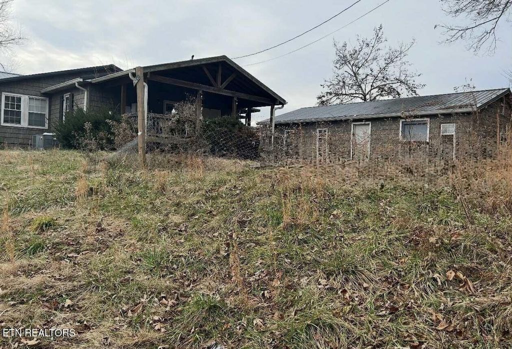 Photo of 146 Temperance Lane, Speedwell, TN 37870 (MLS # 1326541)