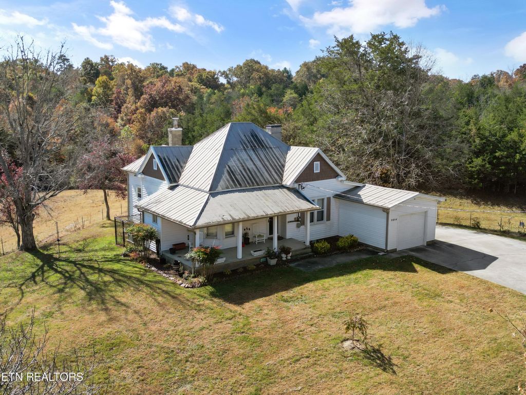 Photo of 9804 Will Merritt Rd, Strawberry Plains, TN 37871 (MLS # 1243142)