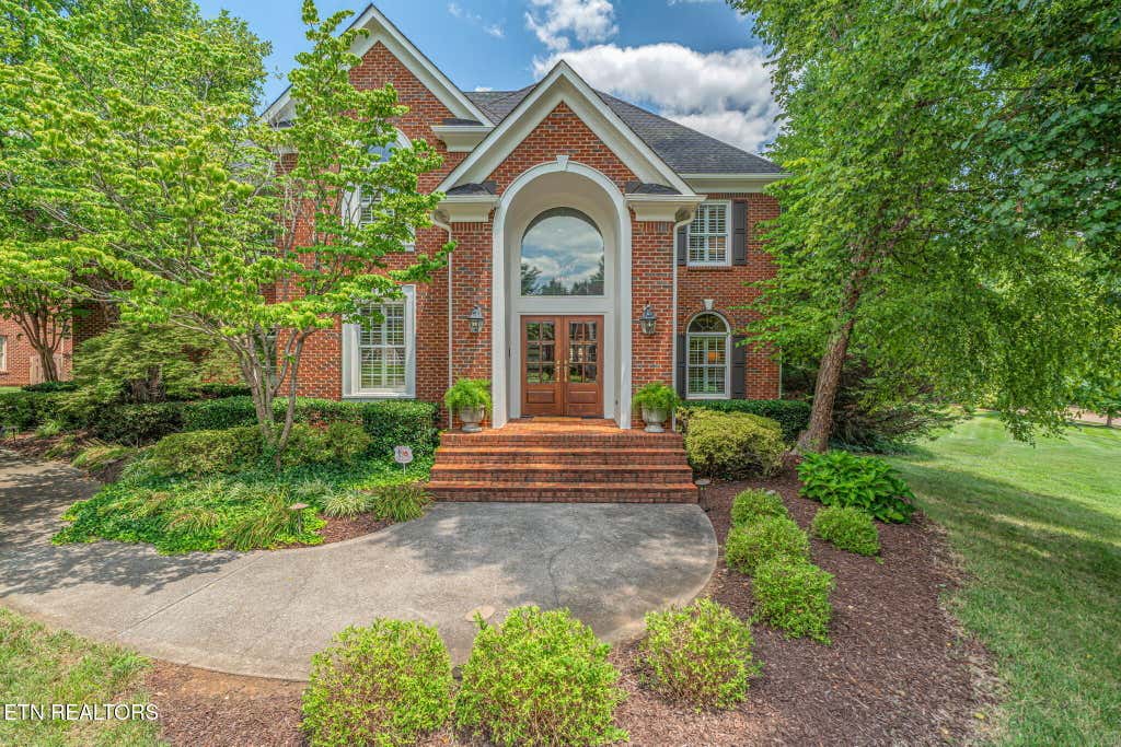 Photo of 1840 Regents Park Rd, Knoxville, TN 37922 (MLS # 1350575)