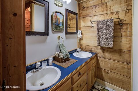 Tiny photo for 2568 Raccoon Hollow Way, Sevierville, TN 37862 (MLS # 1325759)