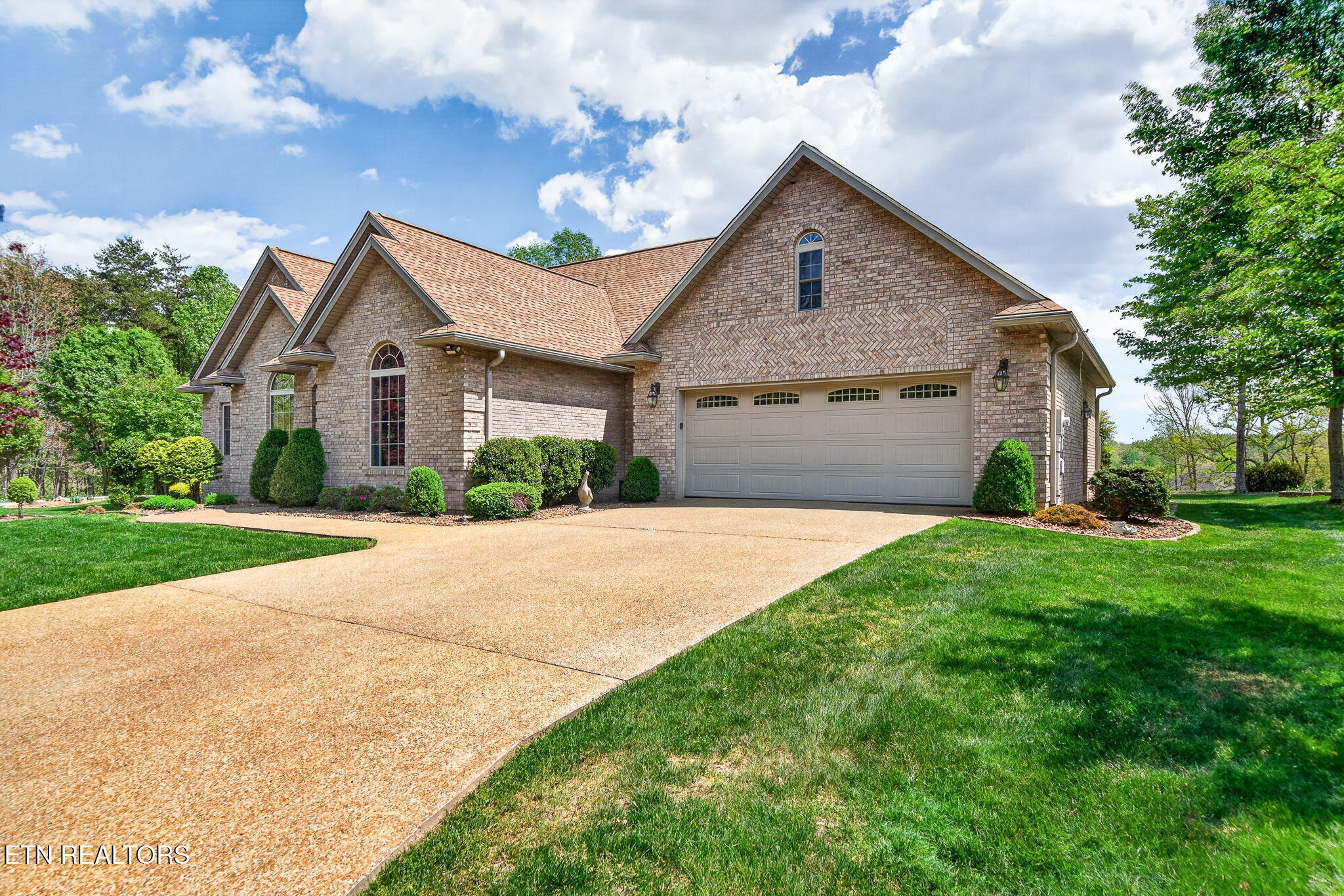 120 Valarian Drive
