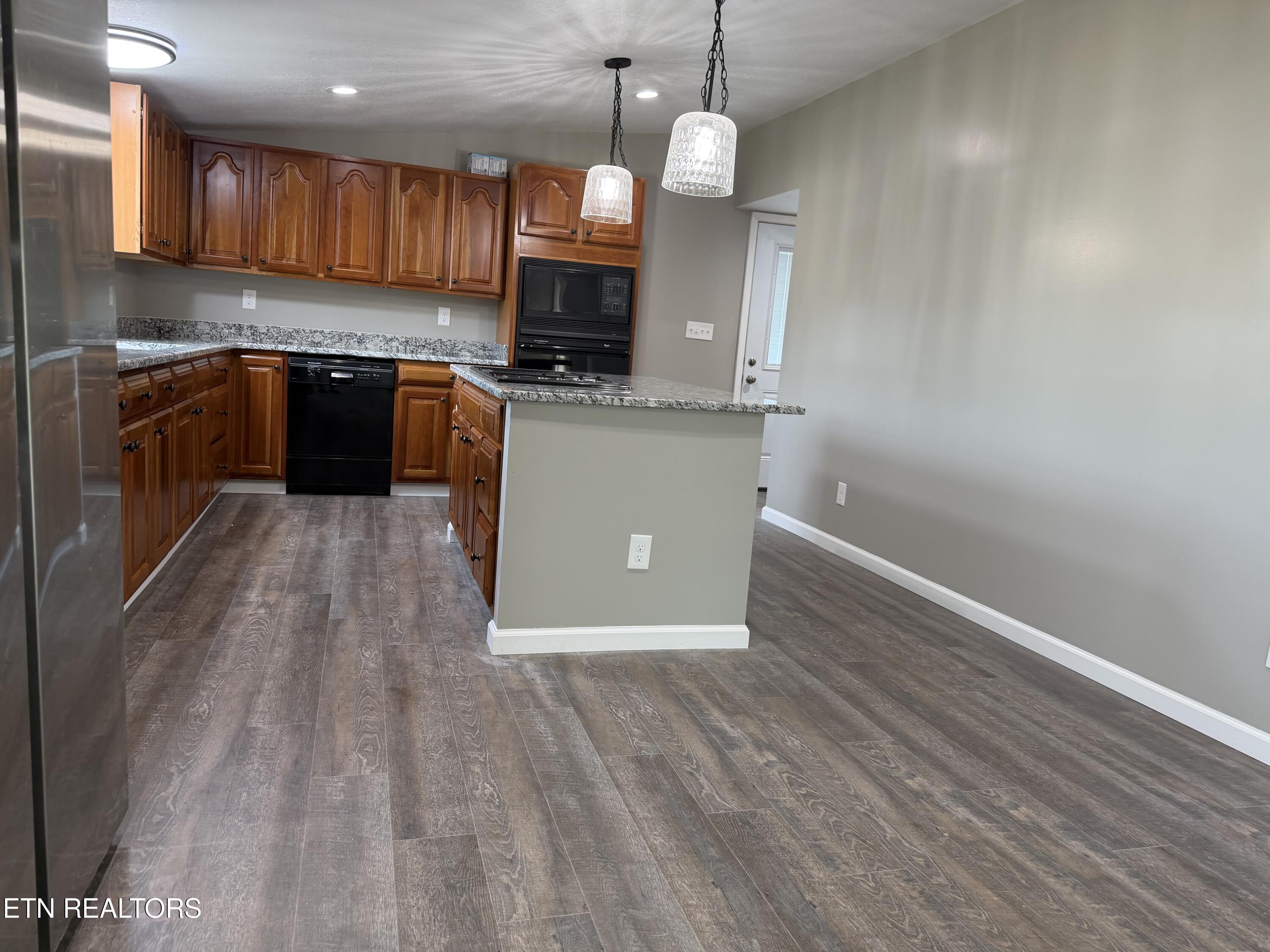 33633 Pond Creek Rd