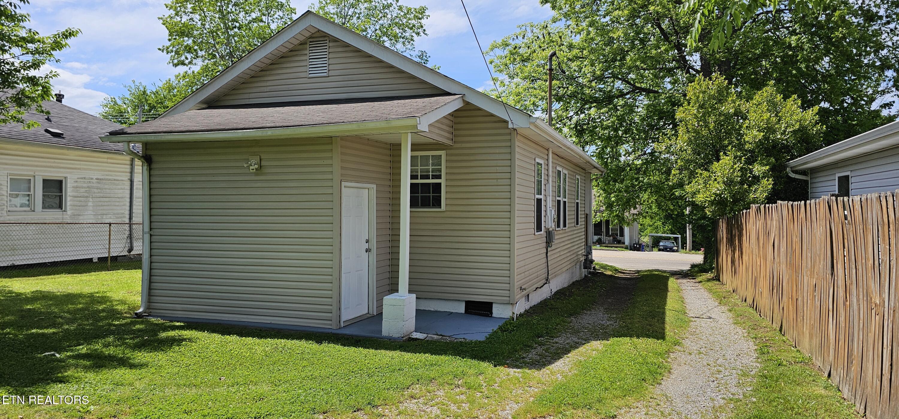 530 E Lincoln Rd