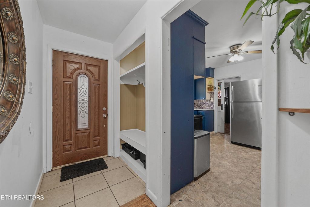 Photo of 225 W W Ford Valley Rd, Knoxville, TN 37920 (MLS # 1323377)