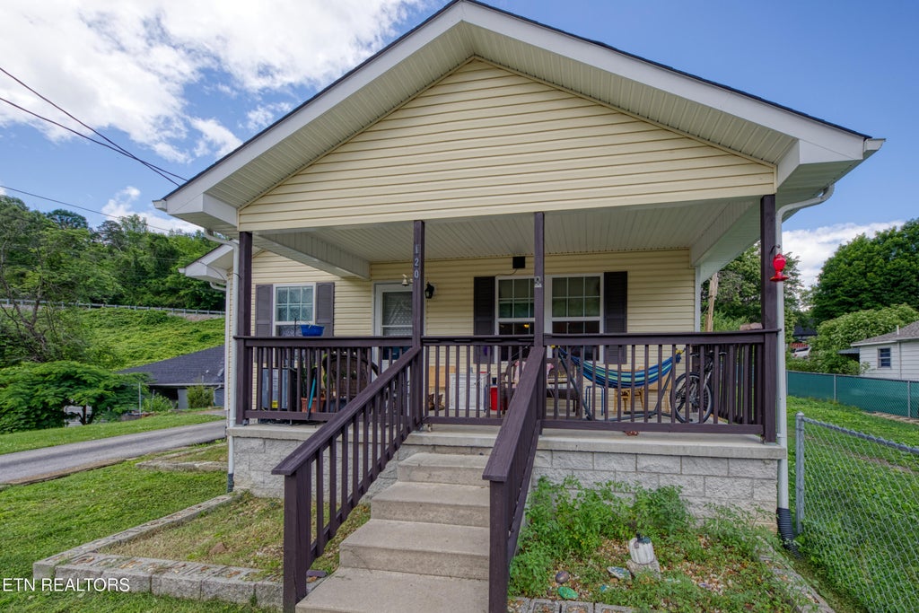 Photo of 120 Rew St, Oakdale, TN 37829 (MLS # 1303626)